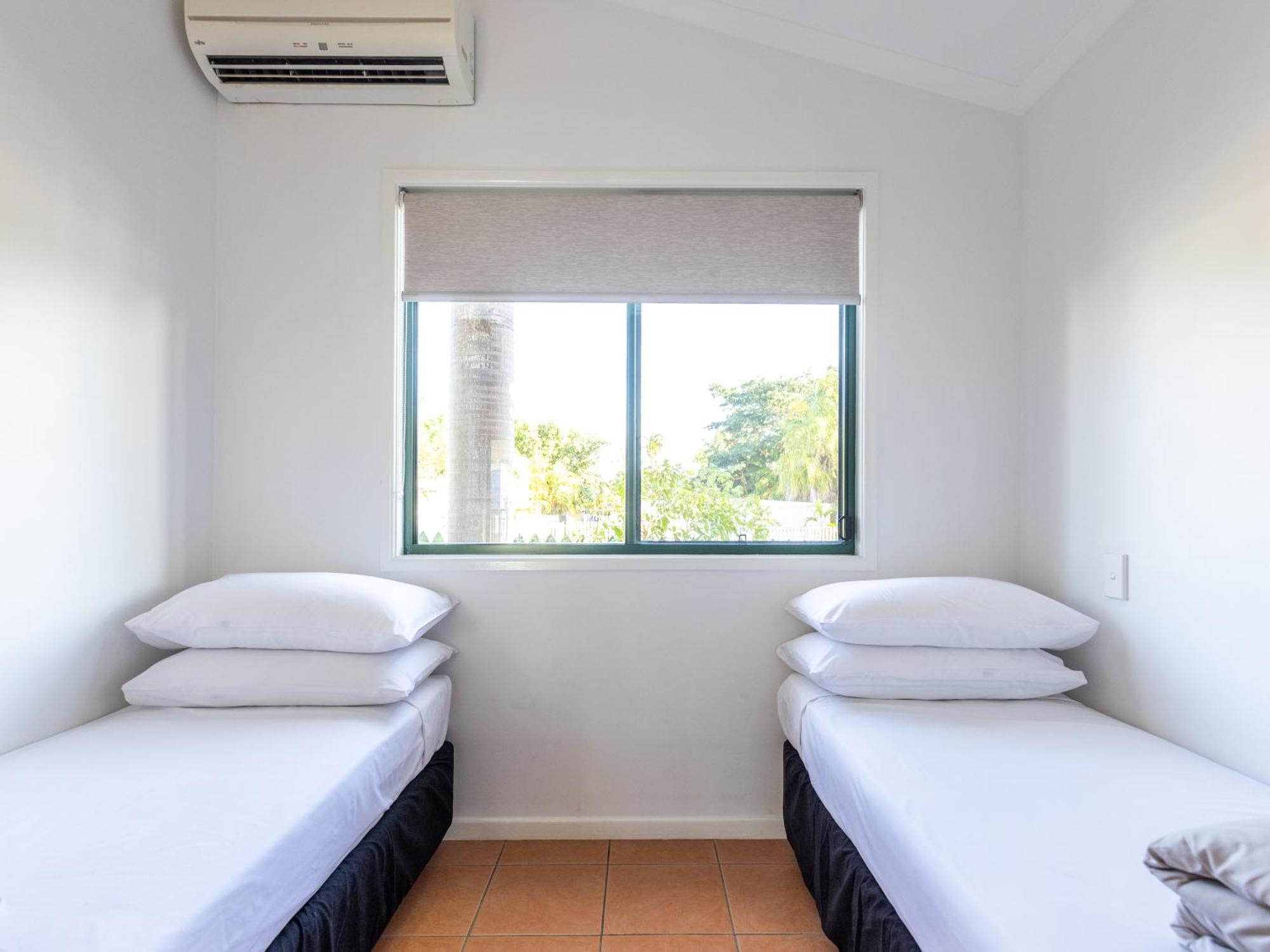 Nrma Bowen Beachfront Holiday Park Bilik gambar
