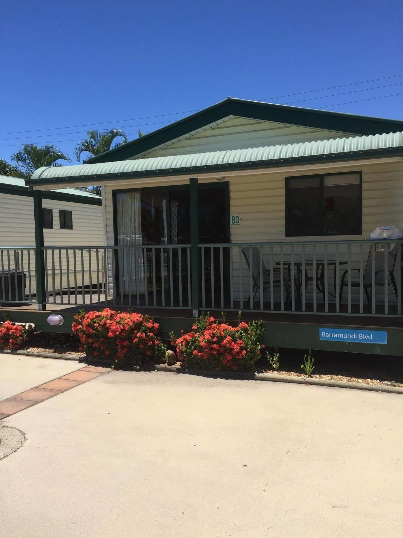 Nrma Bowen Beachfront Holiday Park Luaran gambar