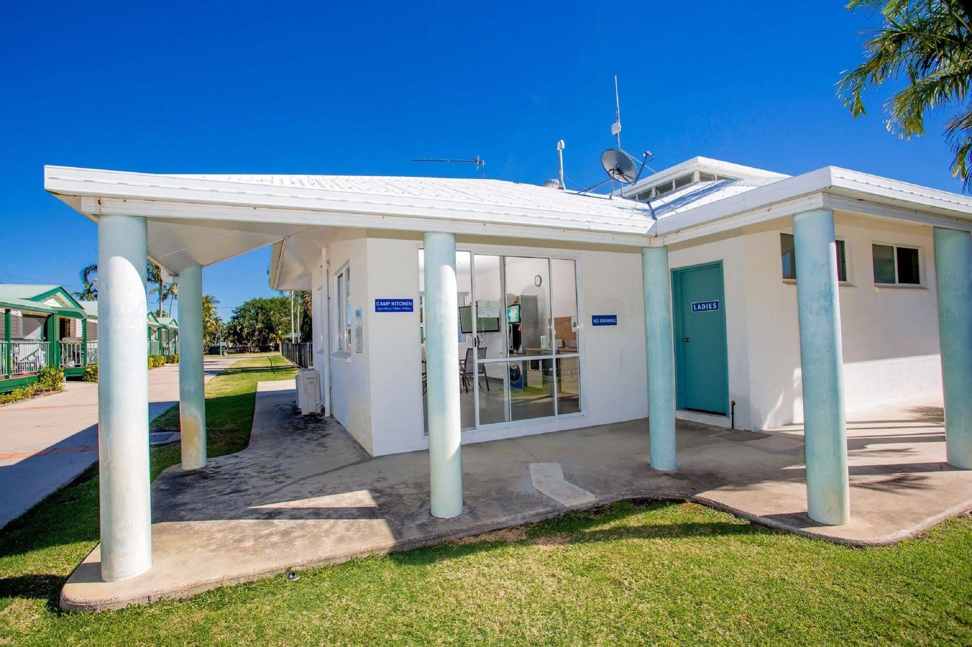Nrma Bowen Beachfront Holiday Park Luaran gambar